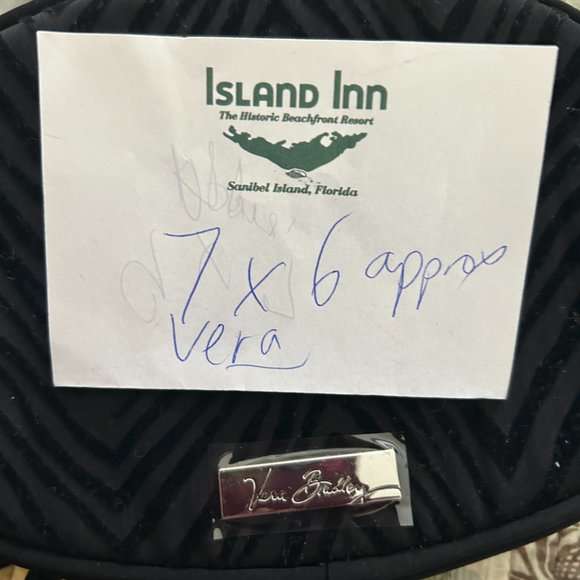 BRAND NEW VERA BRADLEY - Picture 3 of 4